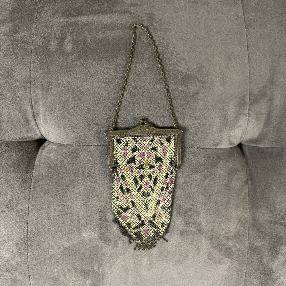 Antique 1920s Mandalin Mfg Co enamel mesh purse wallet handbag silver purple